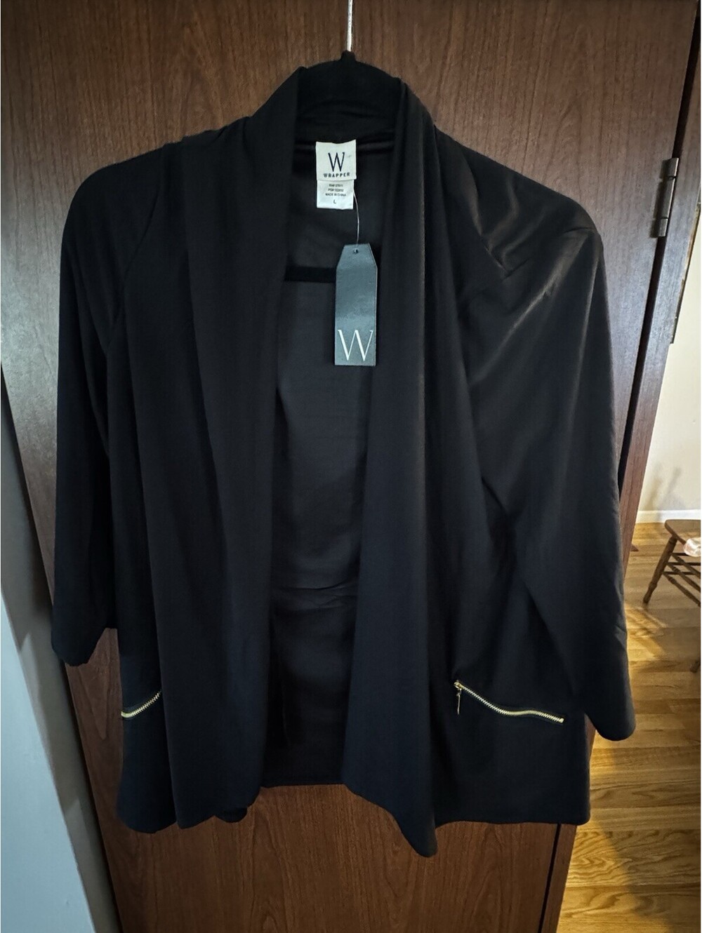 Wrapper Womens Large Black Open Front Cardigan Jacket Gold Zip Pockets NWT